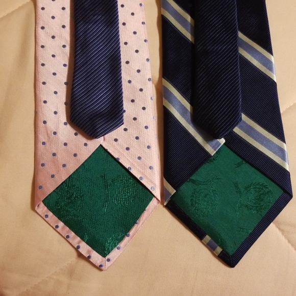 Tommy Hilfiger lot of two 100% silk ties - Picture 4 of 7